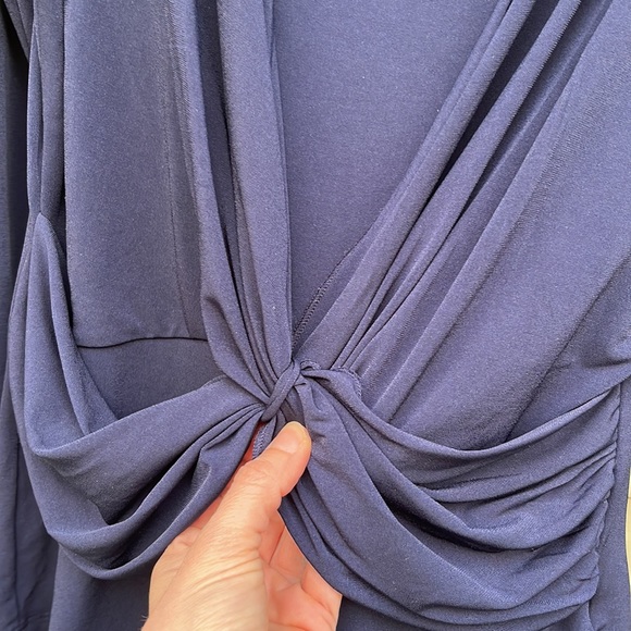 EUC New York & Company stretch, knotted front navy top - Picture 4 of 14